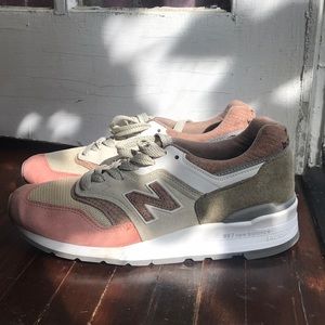 Classic suede New Balance trainers